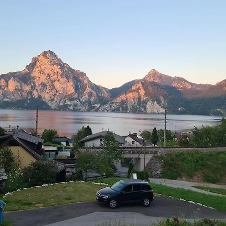 Beringer Am Kallbach Casa de Férias Traunkirchen